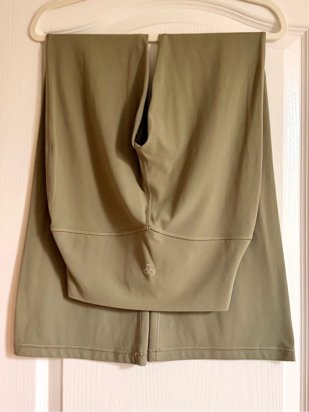 Aritzia leggings